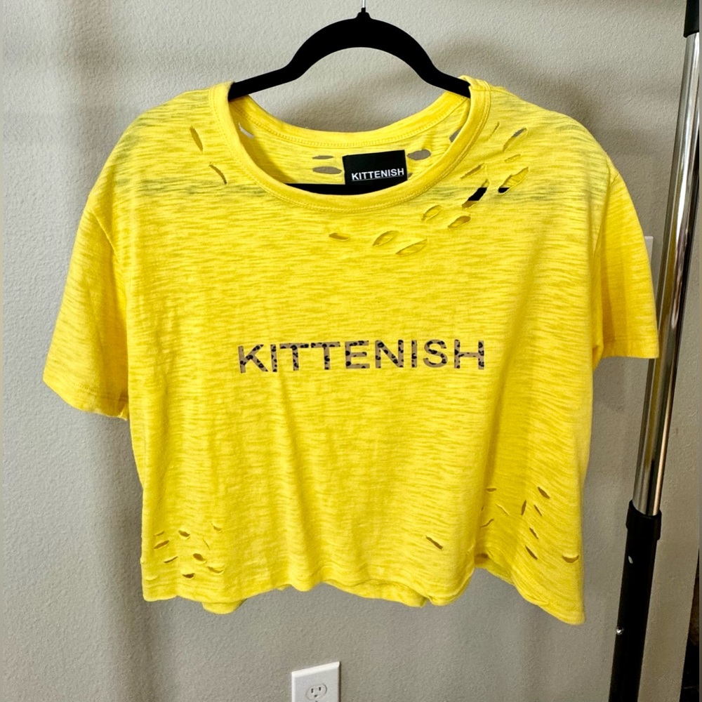 Kittenish Graphic Tee!